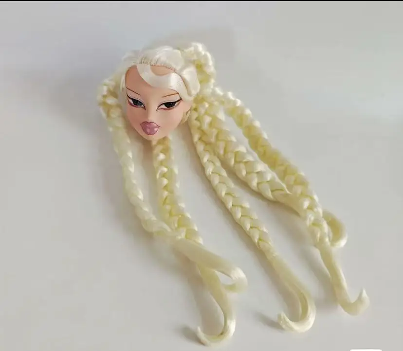 

new arrival Beautiful Bratzdoll head with Makeup Doll Girls Love Cute Dolls Head Plastic Head