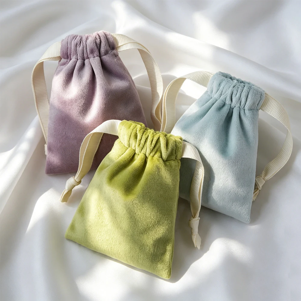 #51 Latest Velvet Jewelry Pouches Offers