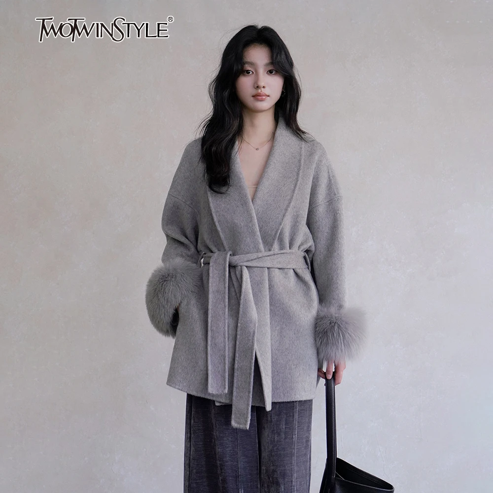 

TWOTWINSTYLE High End Double-sided Wool Strapping Coat Women's Removable Cuffs Fur Temperament Cashmere Short Jacket New Winter