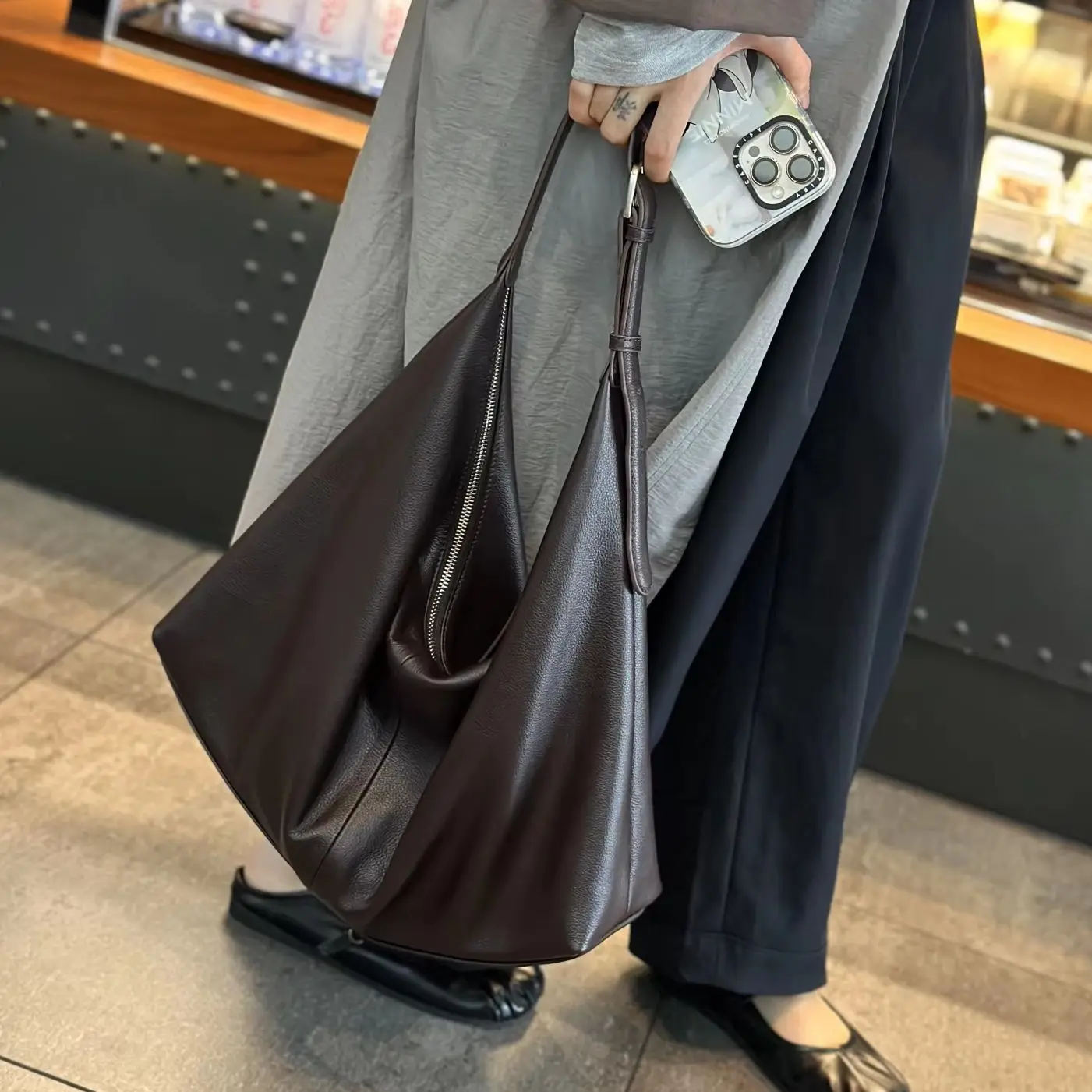 

Genuine Grade Leather Women's Shoulder Crossbody Bag Luxury Designer Brand Soft Cowhide Female Large Tote for Woman High Quality