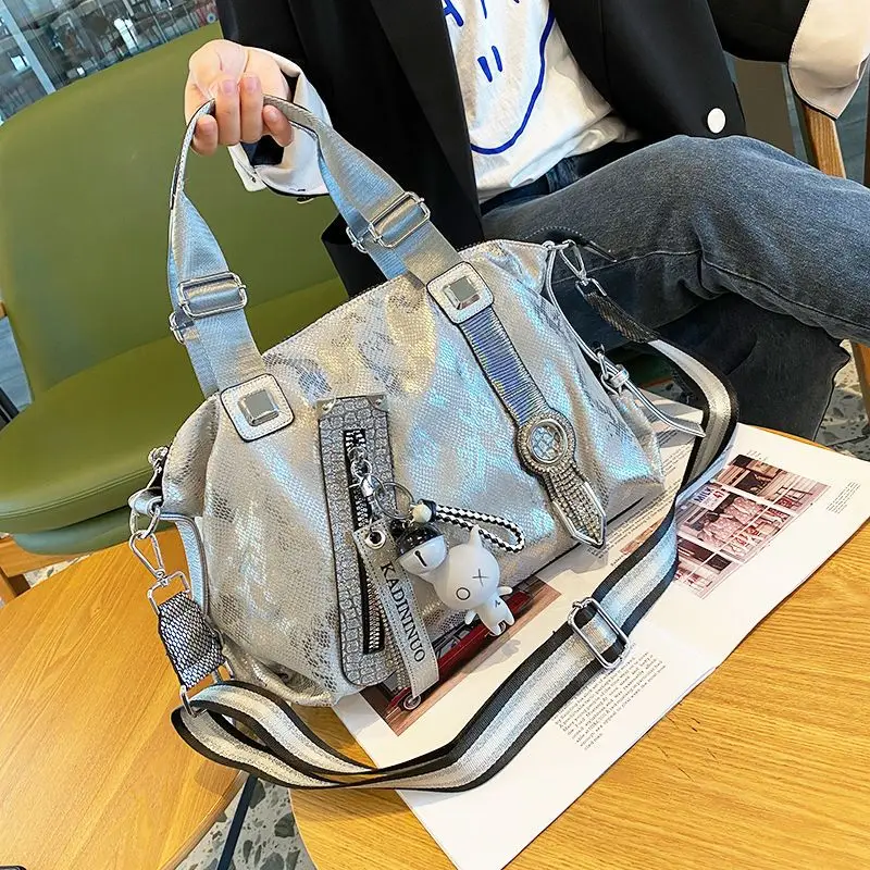 Premium Hot Diamond Bag Women's 2026 New Shoulder Women's Bag Versatile Large-capacity Messenger Bag Foreign Style Tote Handbag