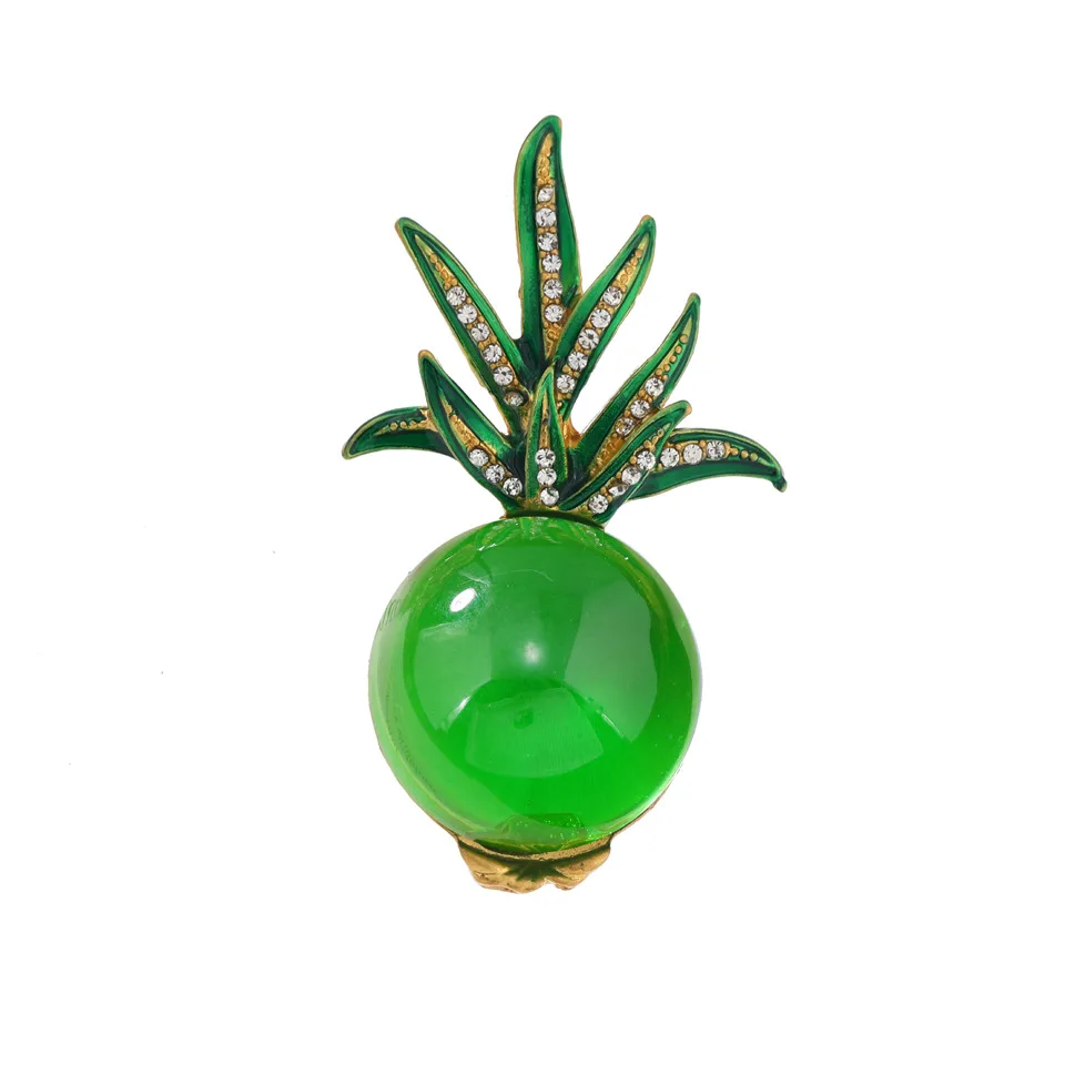 Classic Vintage Women Girls Resin Stone Pineapple Pins Brooches Retro Trendy Creative Design Fruit Crystal Badges Corsage Pin