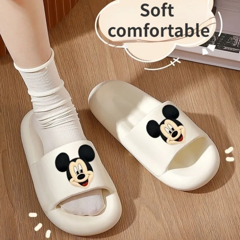 Disney Mickey Mouse pantofole donna uomo Cartoon Summer Home scarpe con fondo spesso coppia carina Outdoor Beach Kawaii pantofole sandali