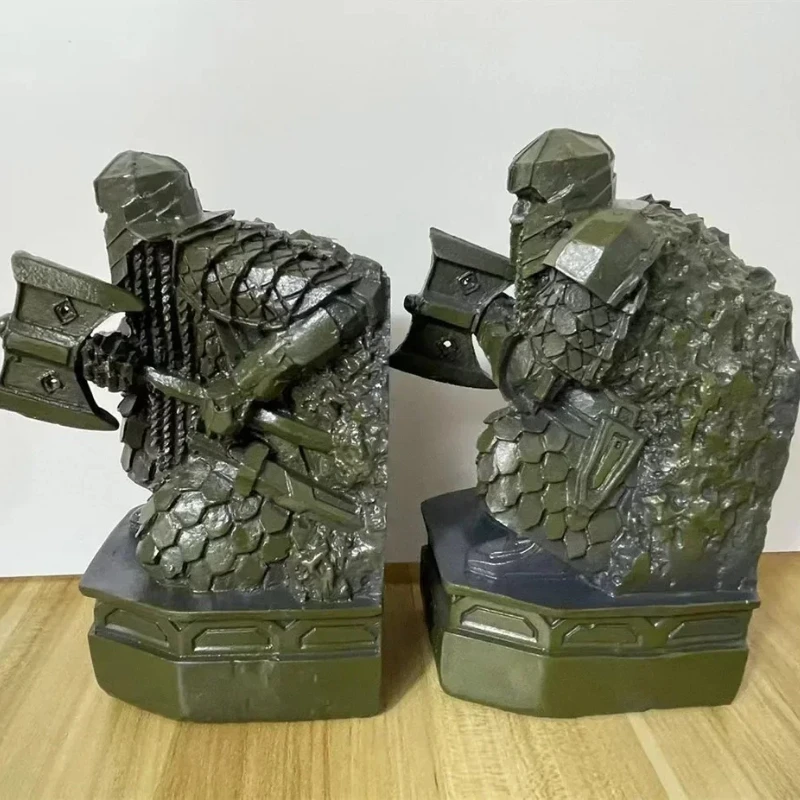 

2pcs/lot Lord Erebor Lonely Mountain door The Lonely Mountain Dwarves warrior figures resin statue model home decor bookshelves