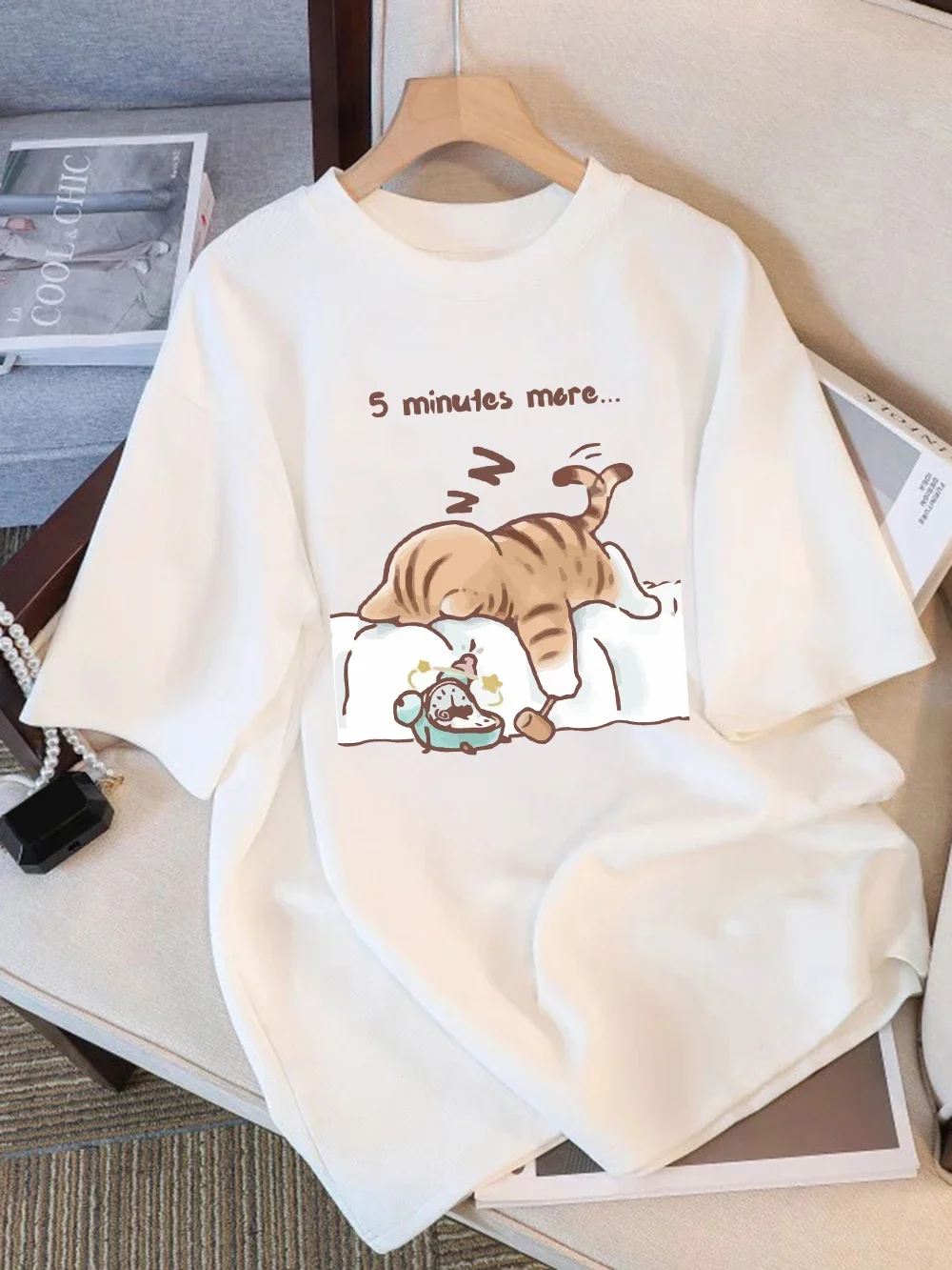 

Women's T-shirt Sleepy Cat Print T-shirt Soft Loose Crew Neck Top Basic Women's Clothing Vintage Summer Streetwear Graphic Y2K