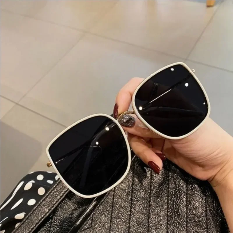 New Sunglasses Metal Square Large Frame Glasses Fashion Personality Trend Sunglasses UV Protection Sunscreen