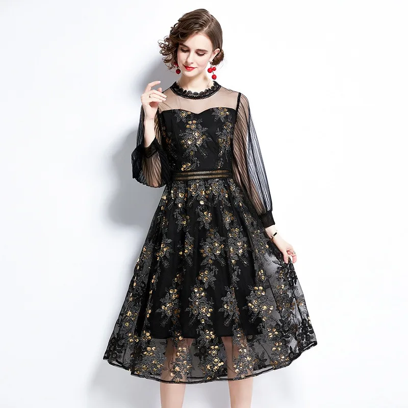 Spring and Autumn New Waist Slimming Temperament Three-dimensional Heavy Industry Embroidery Round Neck Gauze A-line Dress