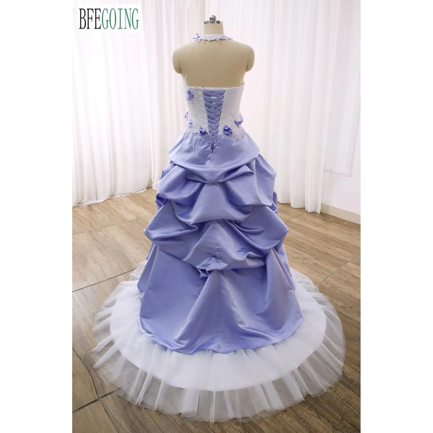 A-Line Wedding Dresses Chapel Train Customized Satin Tulle Lace Appliques Floor-Length Beading Bridal Gowns