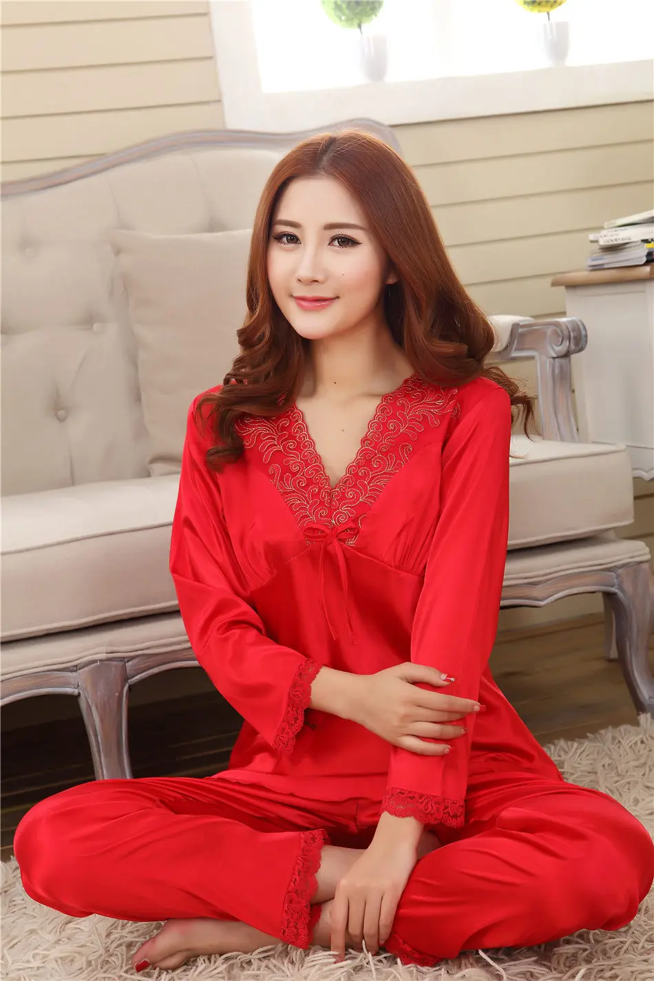 Women Silk Pajamas Embroideried Set New Brand Spring Fall Satin Nightgown Elegant Ladies Nightclothes Red,Green,Pink,Bean Pink