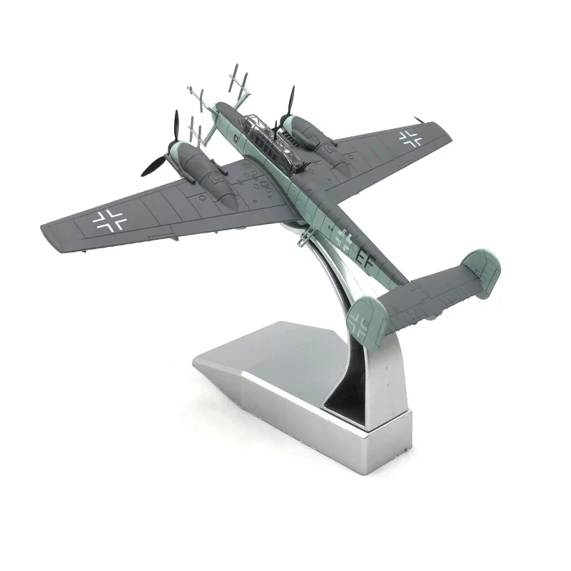 

1/100 New Arrival Special Price Diecast Metal Heavy Night Fighter BF110 Model Furniture Display Collection Military Toys