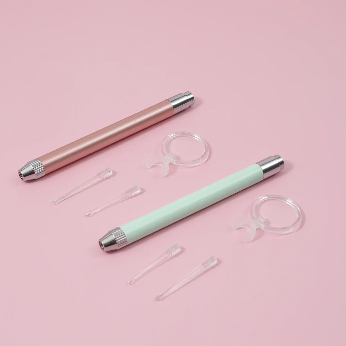4pcs-Ear Spoon Pick - Effective Ear Wax Removal Tool with lluminated Ear Canal for Better Visibility - Suitable for Adult Use