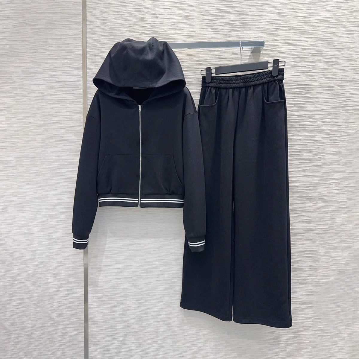 2026 High Quality Women's Short Hooded Zipper Hoodie Wide Leg Pants Two Piece Set--hb813