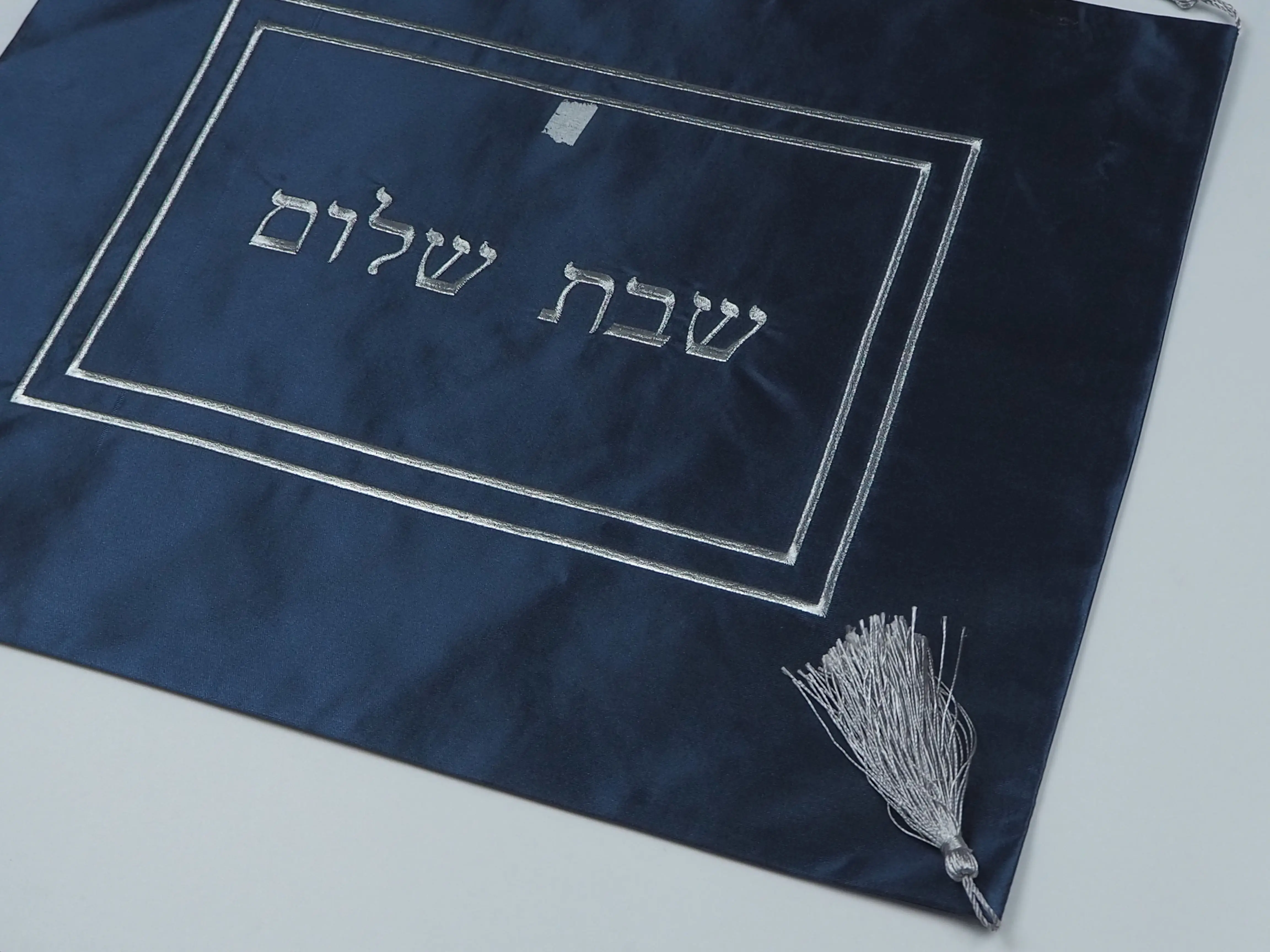 STAIN PLACEMAT WITH SLIVER GREY EMBRODIERY AND SILVER GREY FRINGES