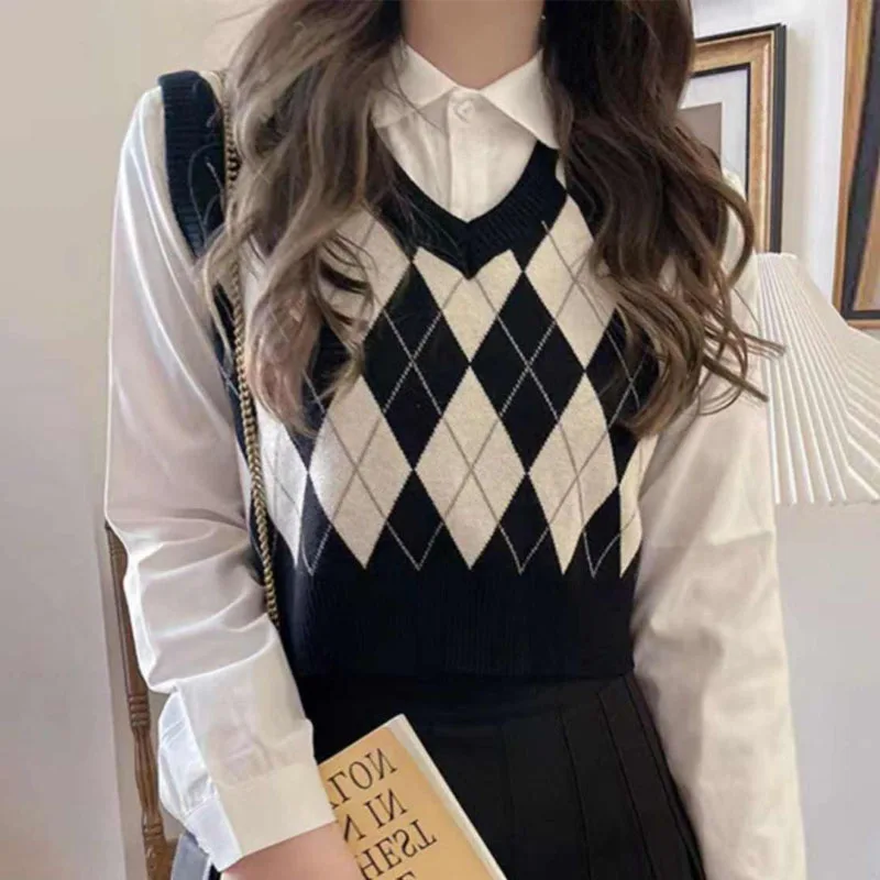 

New Sleeveless Sweaters Knitted Women Sweater Vest V-Neck Plaid Knit Sweater Vest Women Tops Sueter Feminino Outerwears Q1700