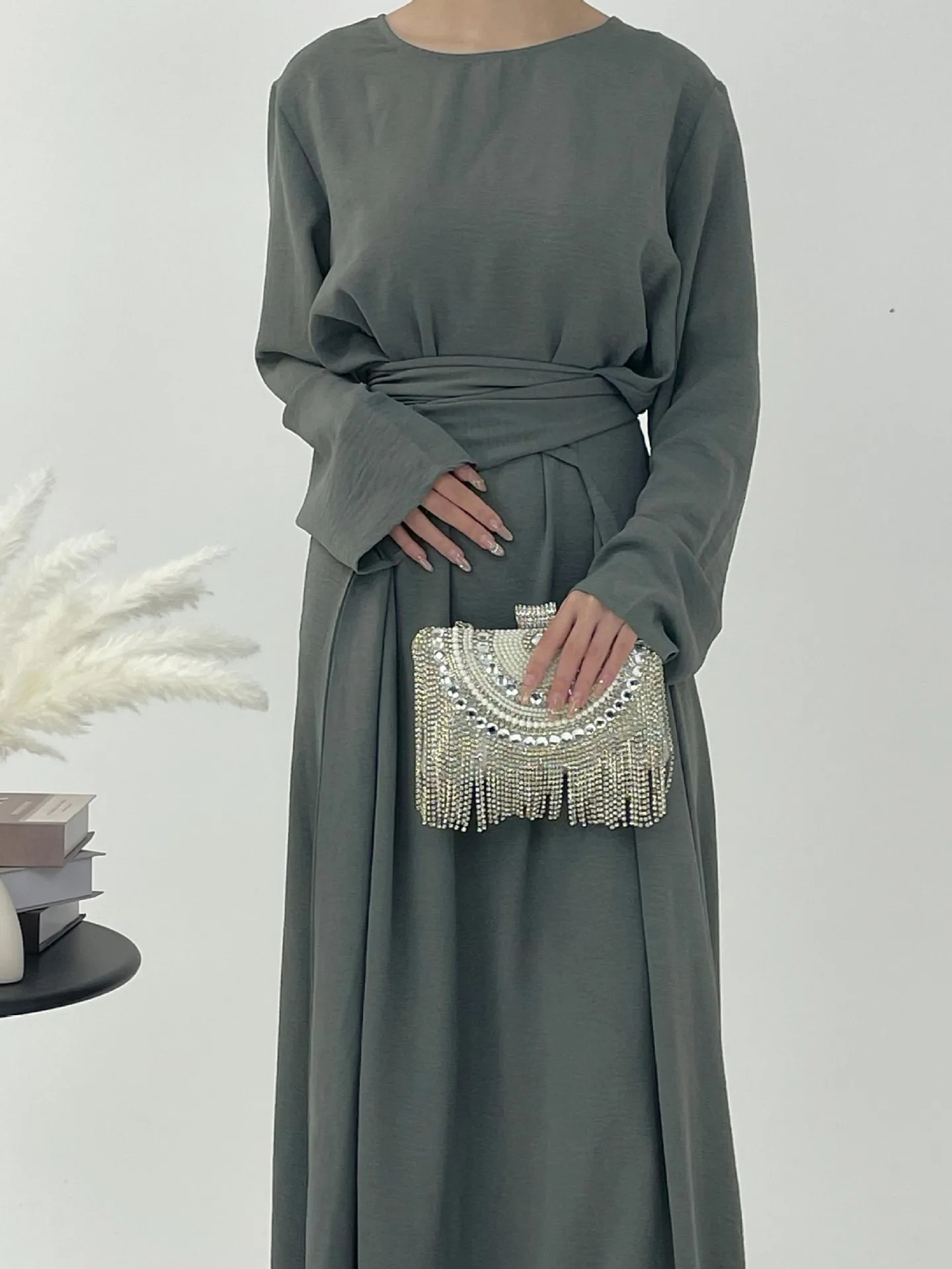 

Eid Muslim Women Belt Long Dress Dubai Abaya Turkey Kaftan Islam Clothing Kebaya Caftan Marocain Femme Robe Vestidos Plain Gown