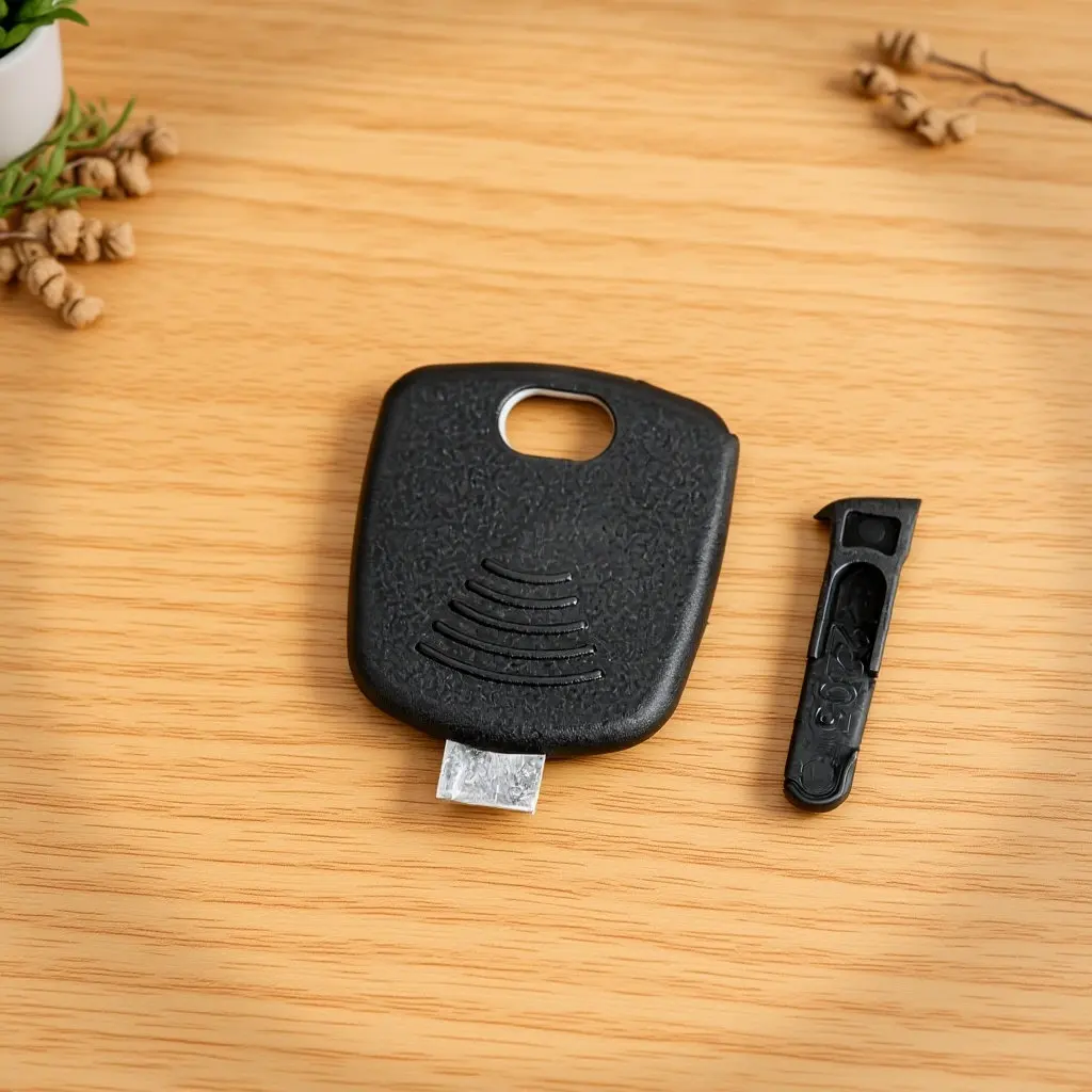 

Стильный чехол для автомобильного ключа со встроенным держателем для чипа, защитный чехол для брелока дистанционного управления