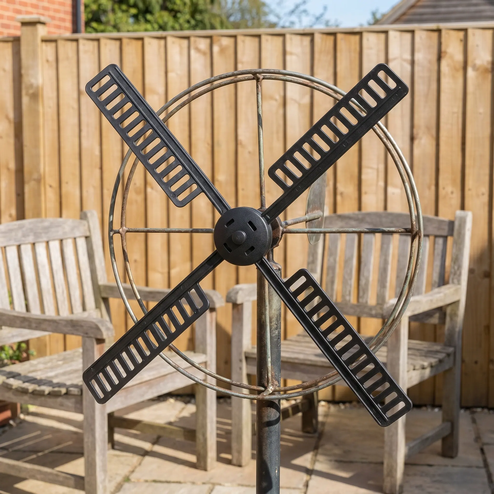 1Set Outdoor Solar Windmill Lighthouse Accessory Rotating Garden Windmill Blades Fade-Resistant Plastic Yard Decoration