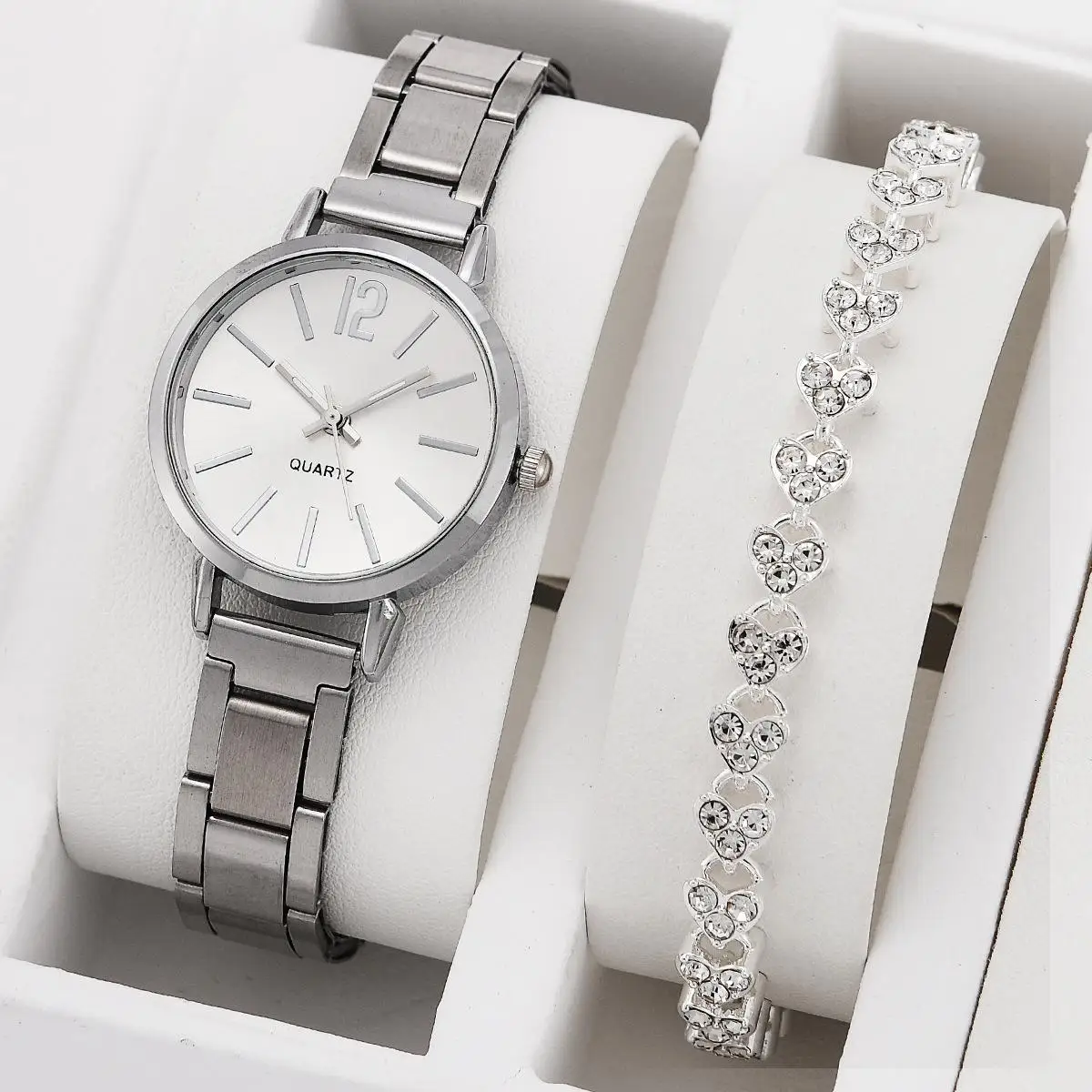 Fashion temperament steel belt ladies watch wristwatch simple trend ladies quartz watch bracelet set