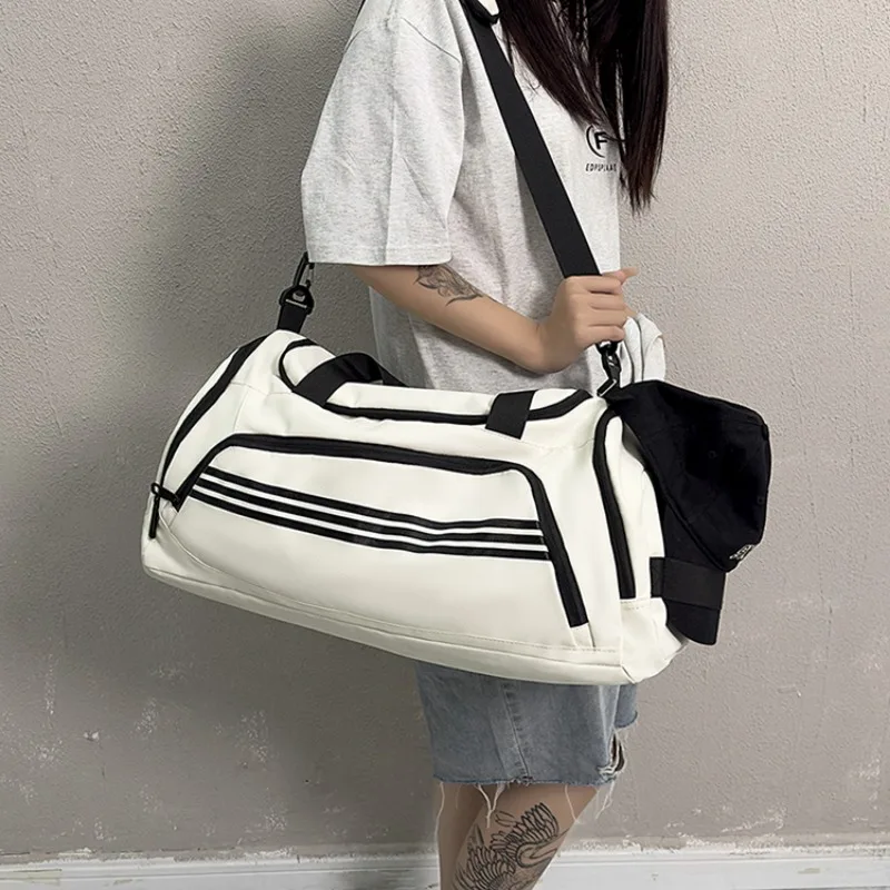 2024 Hot selling Travel Bag Large Capacity Solid Color Zipper Handbag Fashionable High Quality Vacation Travel Shoulder Bag