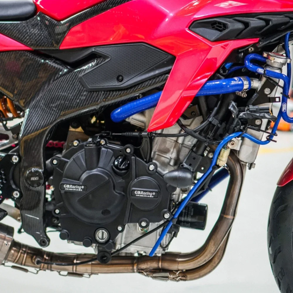 

For KAWASAKI Ninja ZX-25R 20-24 & Ninja ZX-4RR 24-25 Motorcycle Protective Cover Secondary Engine Covers Carbon Fiber Texture