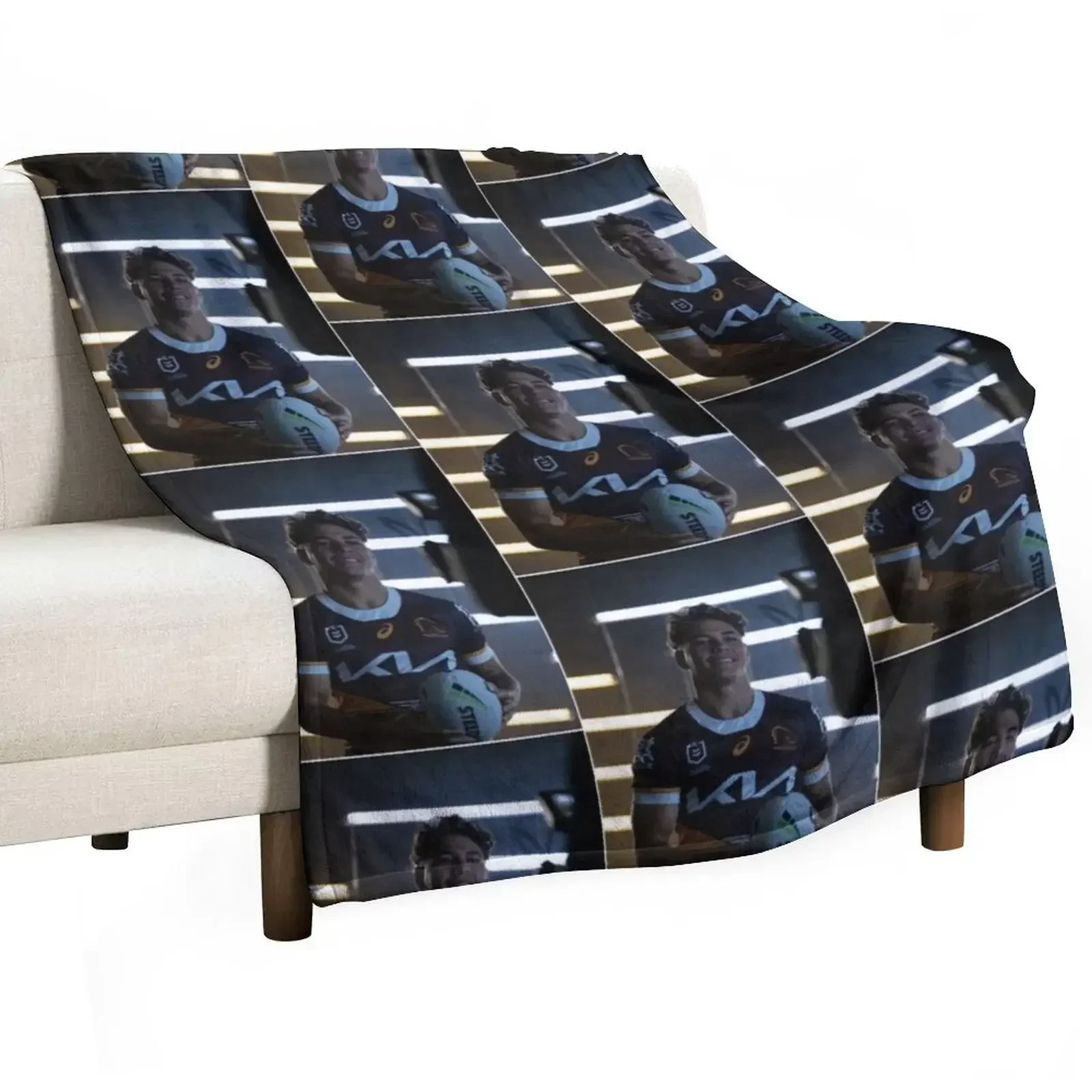 Reece Walsh(4) Throw Blanket Luxury Designer Baby Luxury Throw Thin Blankets