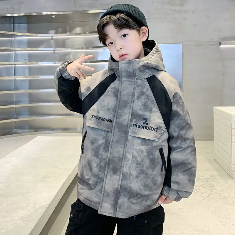 

Весенне-осенняя куртка с карманами для больших мальчиков от 4 до 16 лет, новинка 2023 года, повседневная одежда, большое детское ветрозащитное детское пальто на молнии с капюшоном