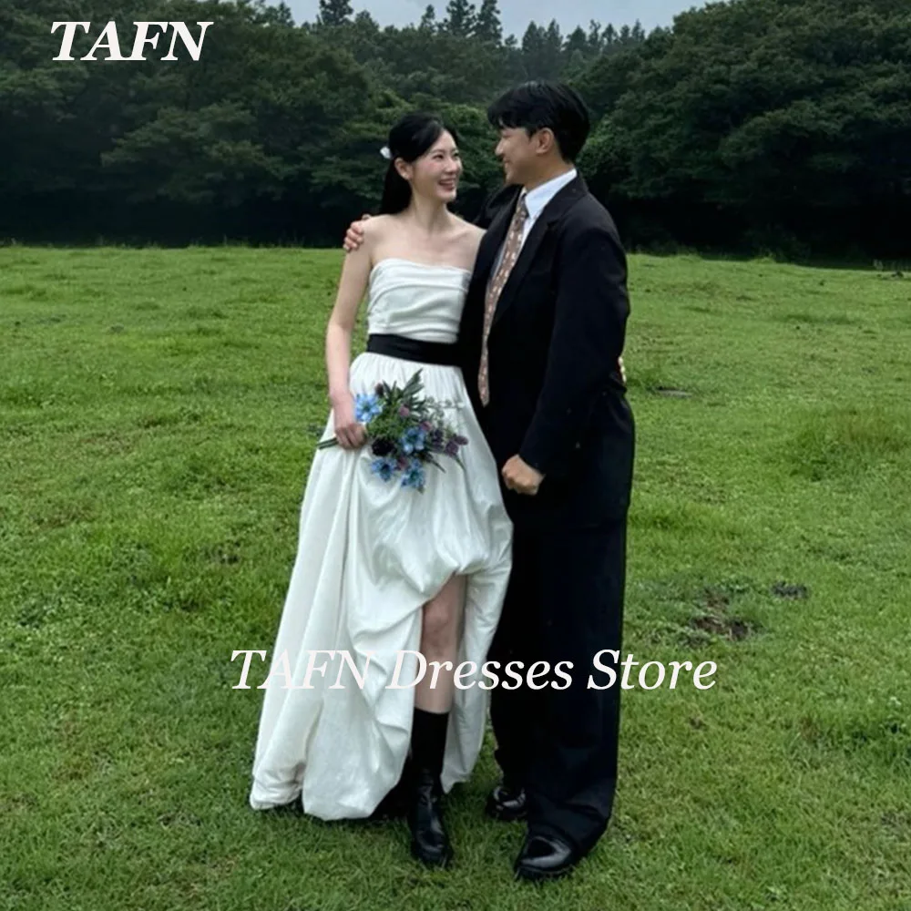 

TAFN Strapless Wedding Dresses Korea Hi-Lo Elegant Bridal Gown Sleeveless Sweep Train Photo Shoot Dresses Custom Made