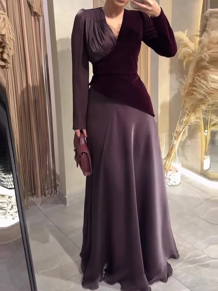 Vintage Patchwork Langarm V-Ausschnitt Bankett-Kleid Elegantes Langarm Hochgeschnittenes Plissee-Kleid Frühling Neues Farbblock-Maxikleid