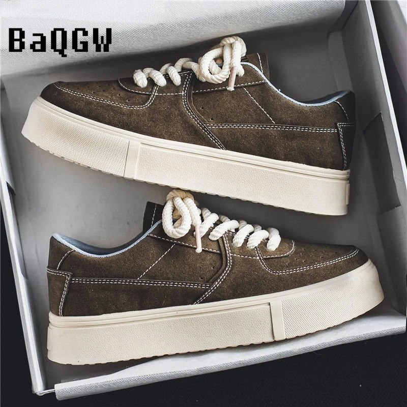 Korean Solid Casual Canvas Shoes Men Thick Bottom Lace Up Sneakers Suede Leather Skateboard Shoes Trend Retro Designer Sneakers