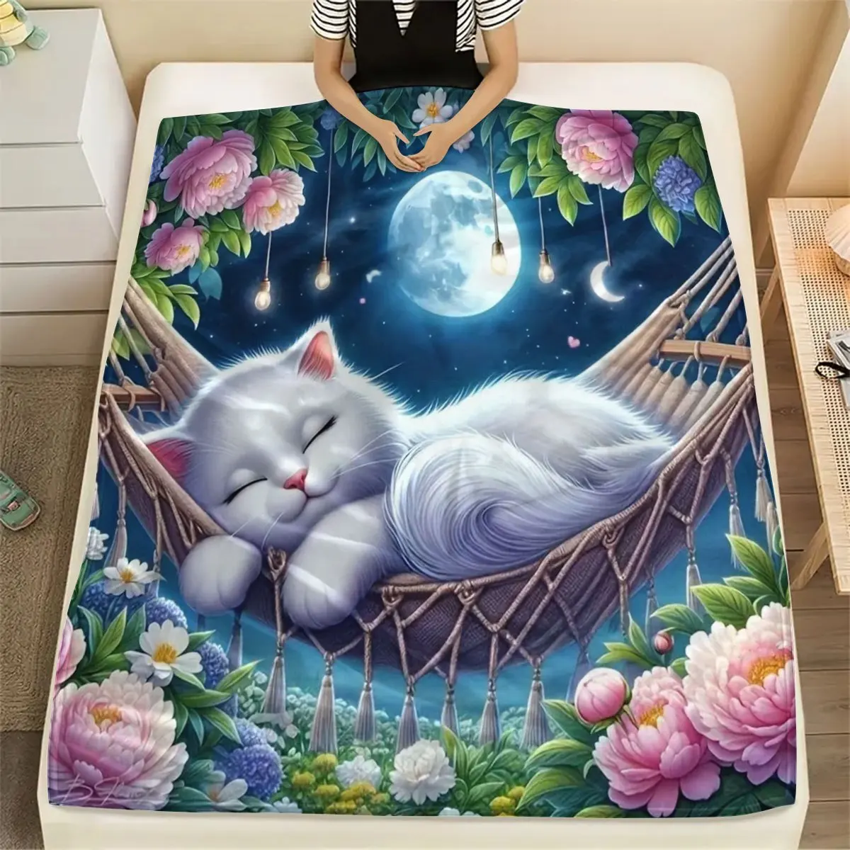 A 5D Moonlight Flower Basket Blanket Featuring a Cute Cat Design, Made of Soft And Warm Flannel, Perfect for Use As a Sofa Throw