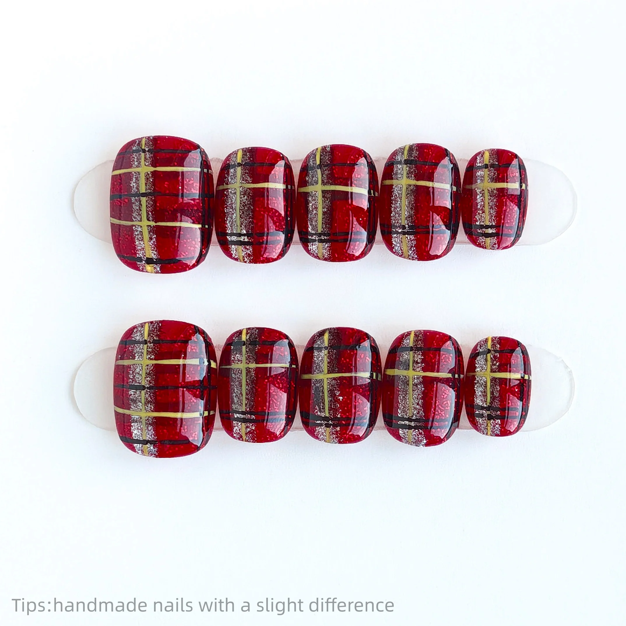 10個入り ハンドメイド ヌードピンク スターラインストーン プレスオンネイル オーバル ショート ウェアラブル 再利用可能 高級付け爪 2026