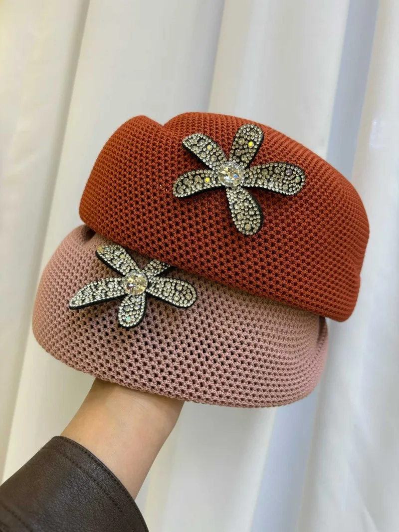 Elegante französische Blumen-Baskenmütze mit Aushöhlungen für Damen – Sommerliche koreanische Mode, süße, vielseitige Stewardess-Mütze, Künstlerhut – Detail 9
