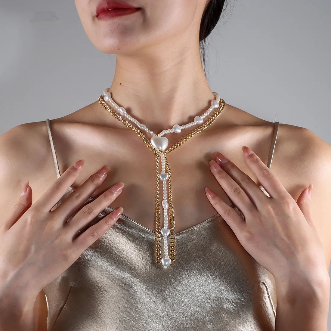 DIY accessories European and American cross-border fashion jewelry, niche personalized love pearl chain necklace long fringed ne