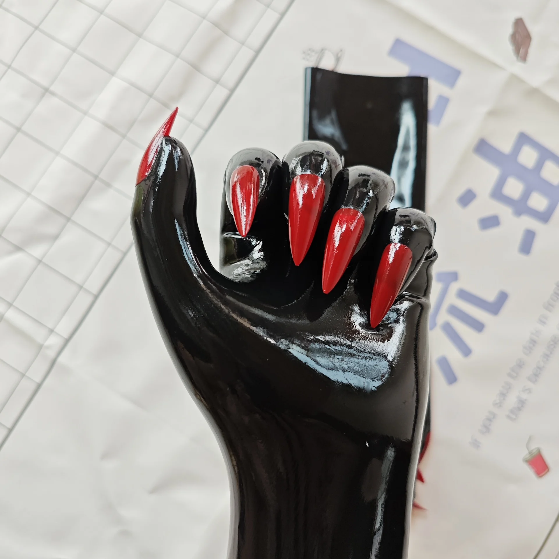 Malay 0.4mm black latex men's and women's cross dressing fetish gloves with nails gloves cosplay costume