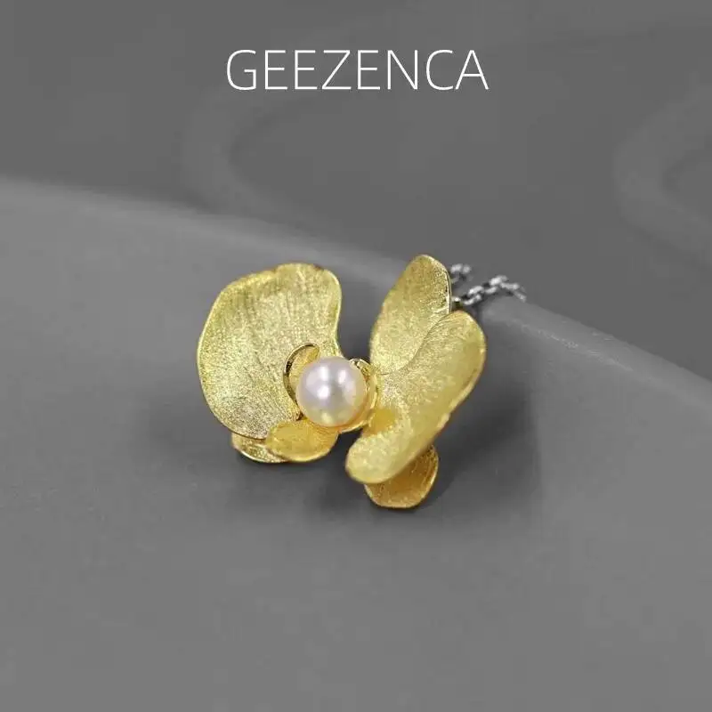 

GEEZENCA S925 Silver Pearl 3D Moth Orchid Flower Necklace Pendant For Women Elegant Chic Pendants Without Chain 2023 New Gift