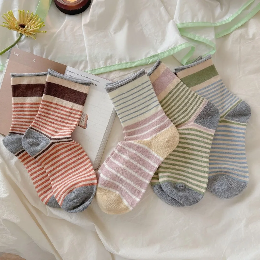 Korean-style rolled-edge contrast-colored striped women's mid-calf socks comfortable breathable suitable for all seasons