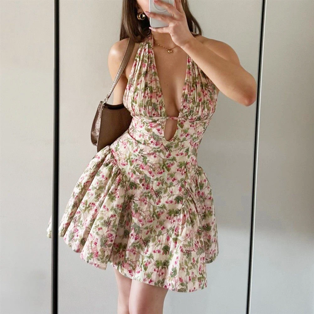 自由奔放に生きるビーチパーティードレスセクシーなディープ V ネックバックレスノースリーブミニドレス女性夏ヴィンテージホルターネック甘いスパイシーガールローブ