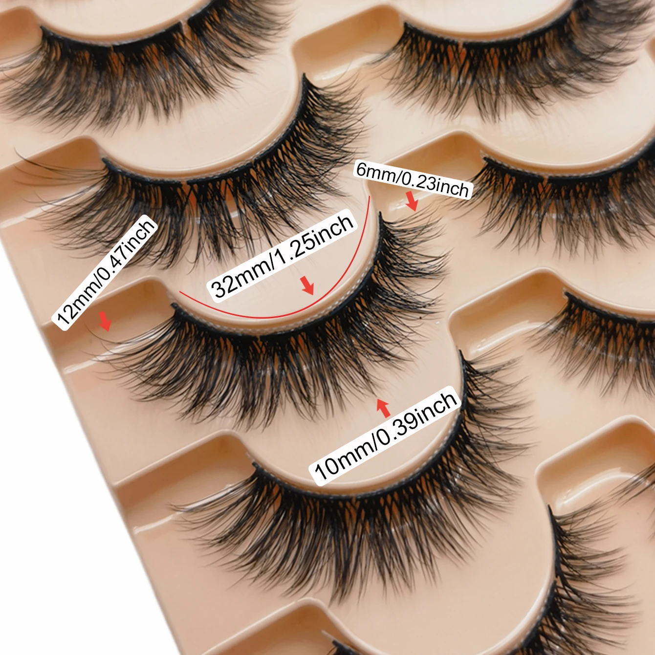 自然なスレンダーな3Dカールがおしゃれなつけまつげ7ペアで、目を引く魅力的なメイクアップを簡単に作成できます。