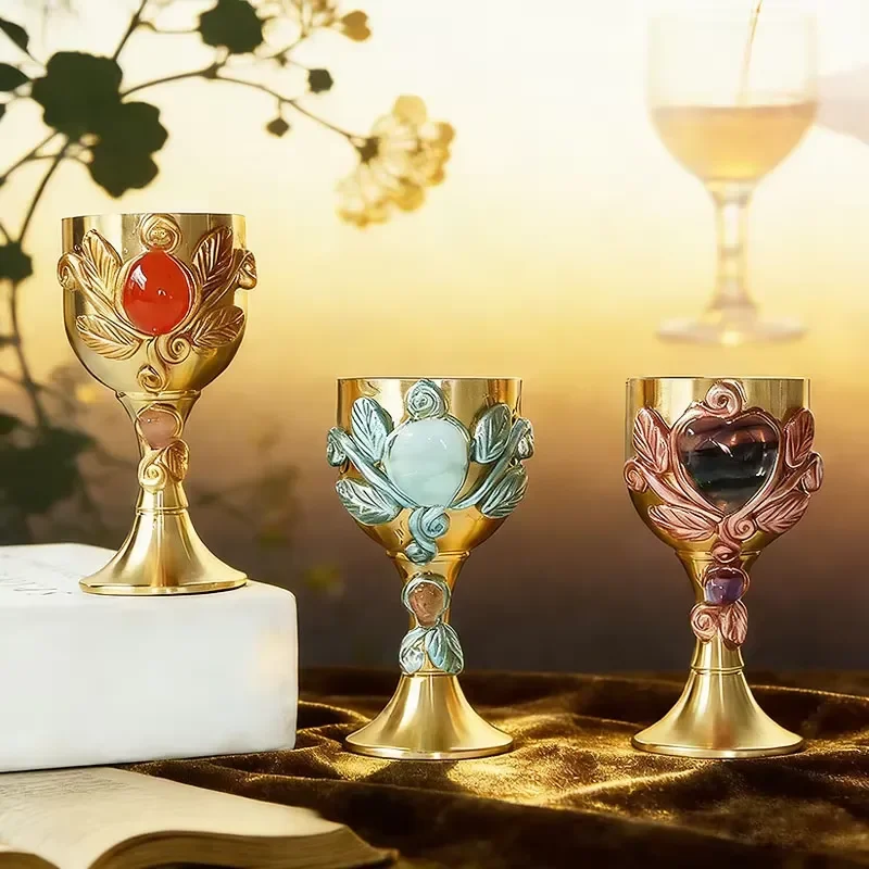 for High-end White Wine Glass Set Creative Engraving Design Small Batch Handmade Decorative Brass Crystal Wine Glass
