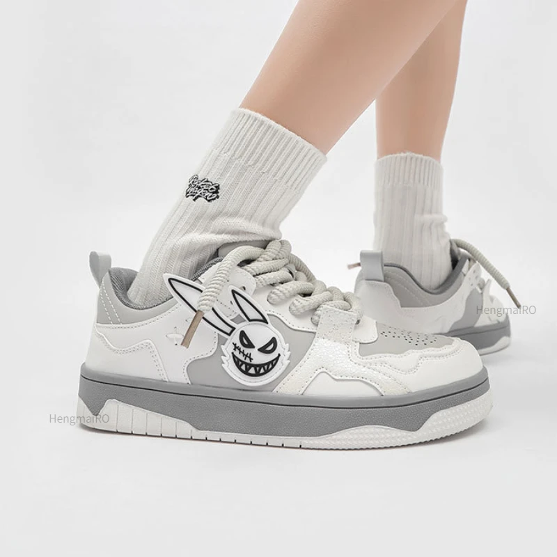 Buty damskie dla mężczyzn tenis Retro Y2K Evil głowa królika Punk buty deskorolkowe męska moda sneakersy pary sportowe obuwie codzienne