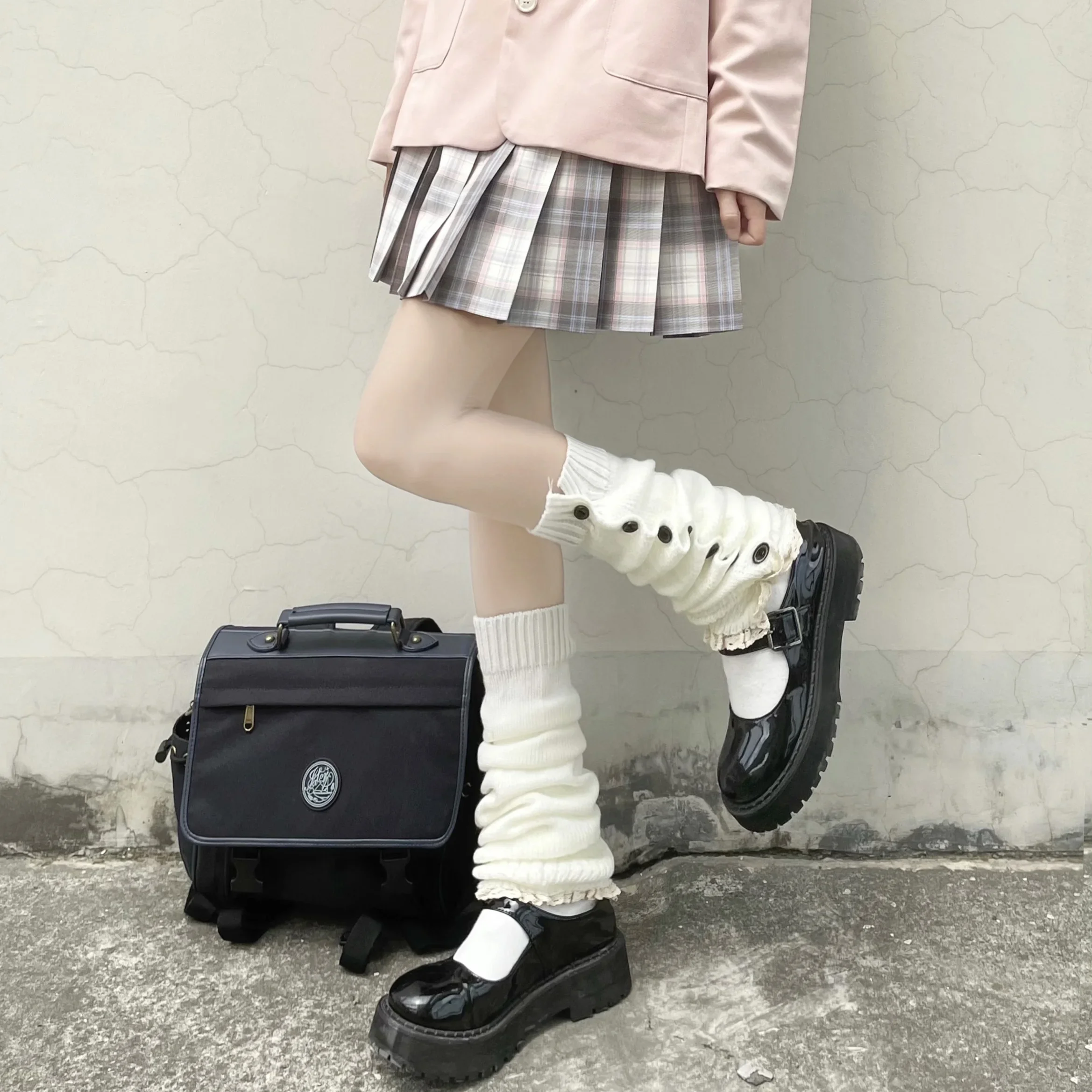 

New Autumn Winter Japanese Hot Girl Button Knee Sleeve Warm Leg Cover Harajuku JK Handmade White Knitted Leg Warmer 4 Colors
