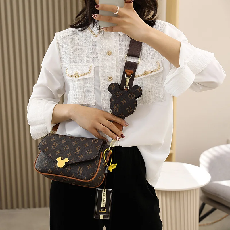 New Fashion High-End Sense Presbyopia Bag Retro Messenger Bag All-Match Female One-Shoulder Crossbody Bag Small Square Work Bag