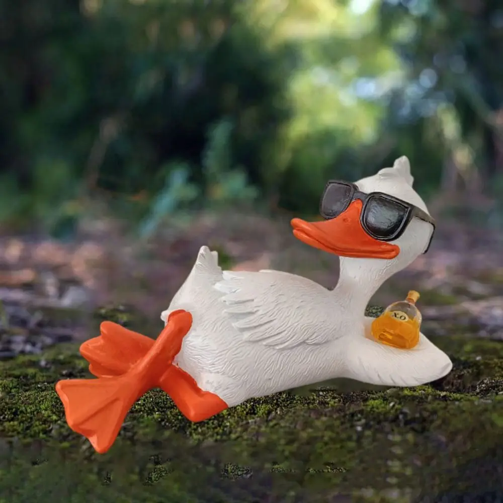 Pato decorativo pato decoração figura estátua pvc dos desenhos animados pato  quintal arte escultura 14cm anime pato figuras de ação ornamentos carro /  Figuras de ação e brinquedos 1, image size:1000x1000