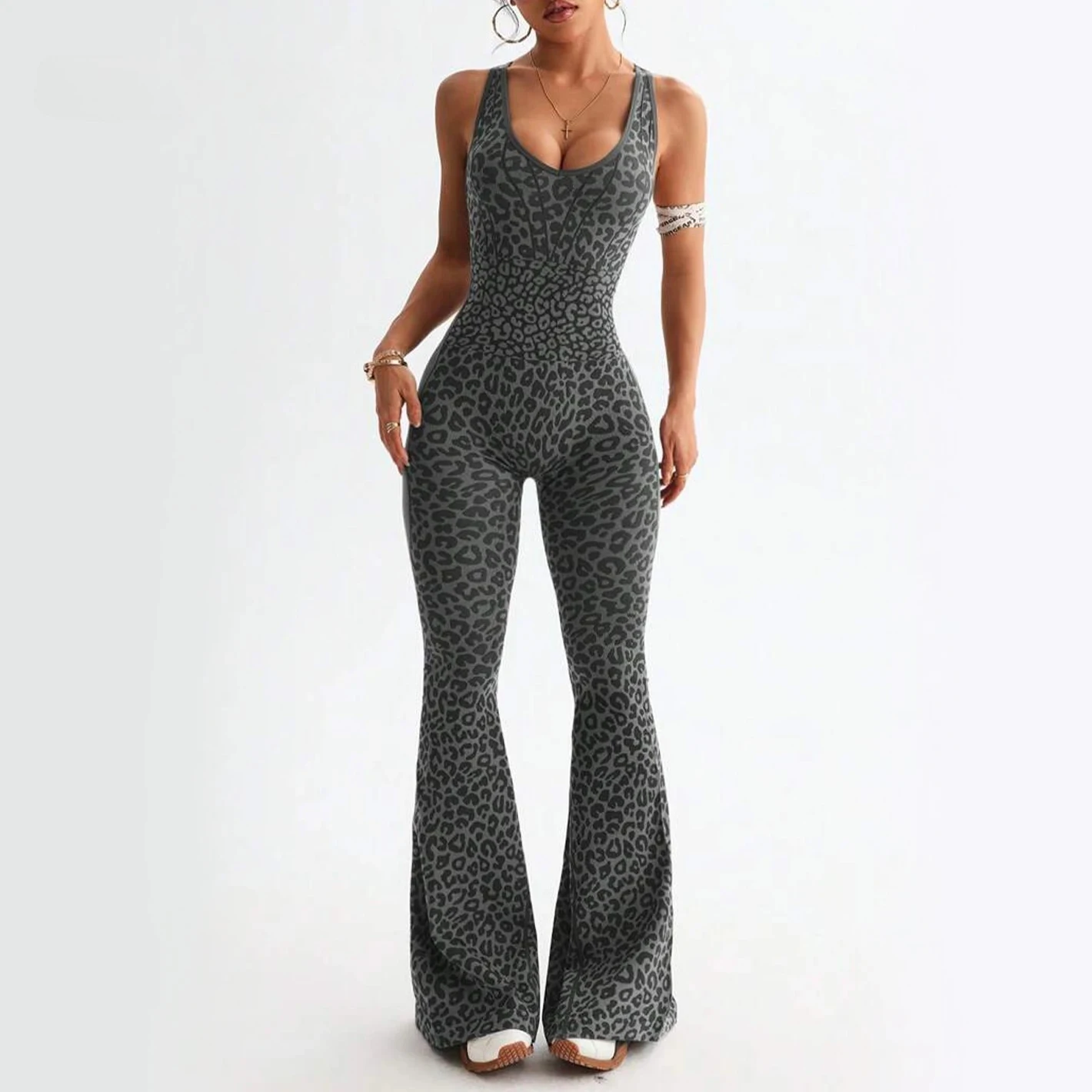 

Leopard Jumpsuit Women Flare Leg Yoga Romper Backless Criss Cross Workout Bodysuit Scrunch Butt Lift Gym Fitness Wear