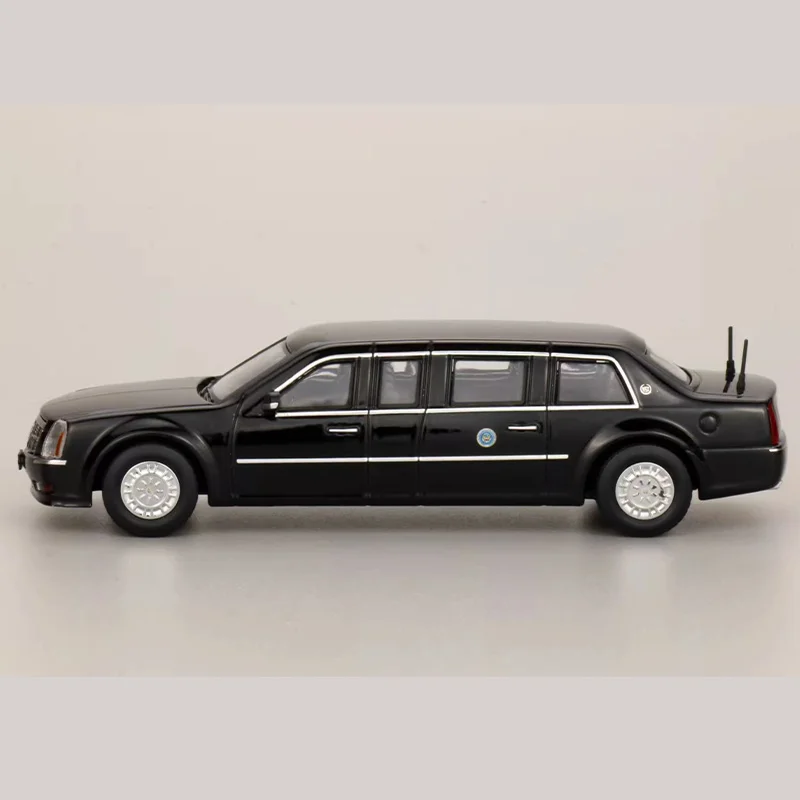 596 1:64 Scale Diecast Alloy Beast Limousine USA Presidential Car Miniature Toy Car Simulation Model Collectibles Souvenir