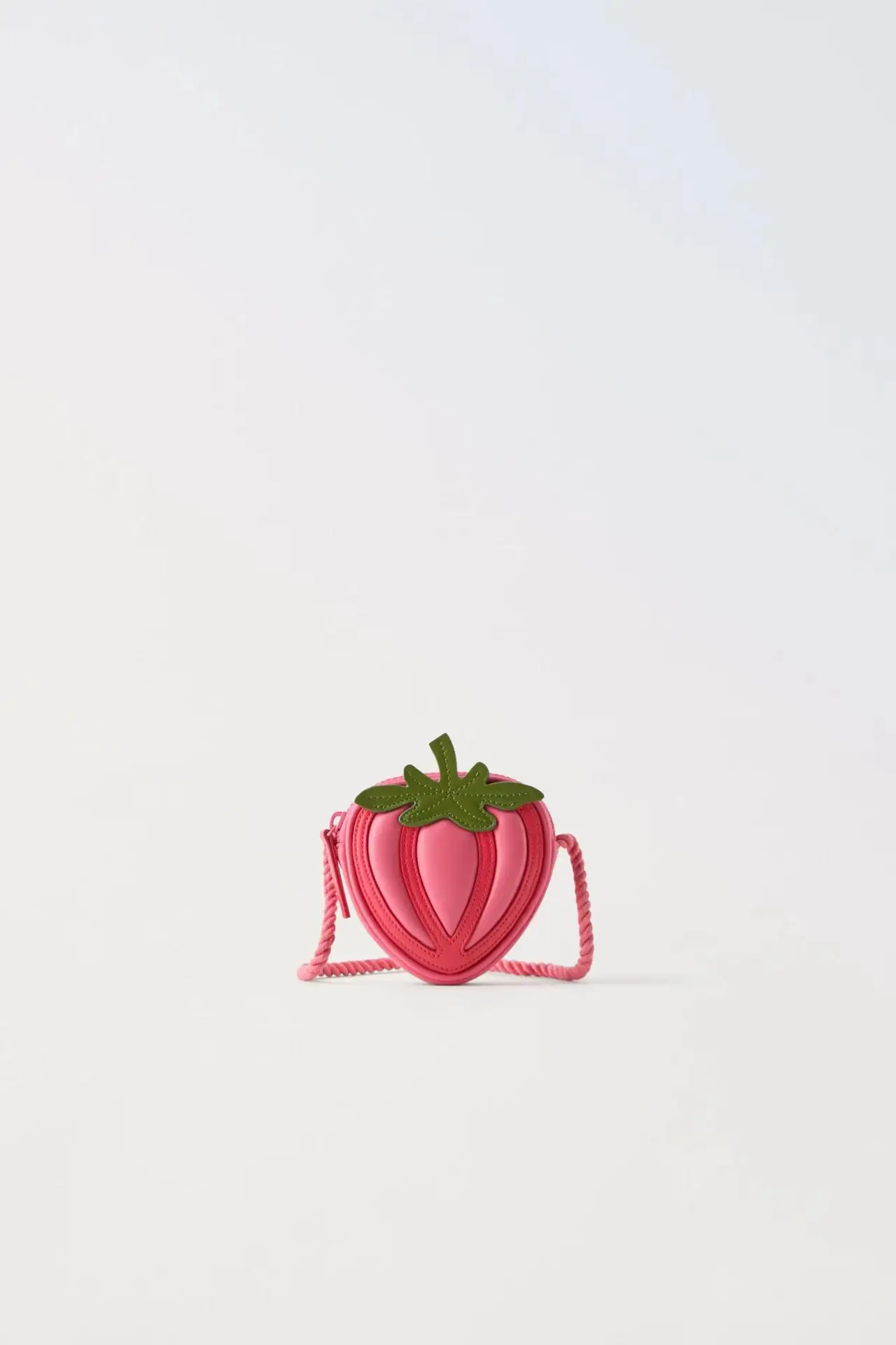 New Leather Concave Shaped Pink Strawberry Fruit Bag Three-dimensional Children's Crossbody Bag Women Crossbody Bags and Purses