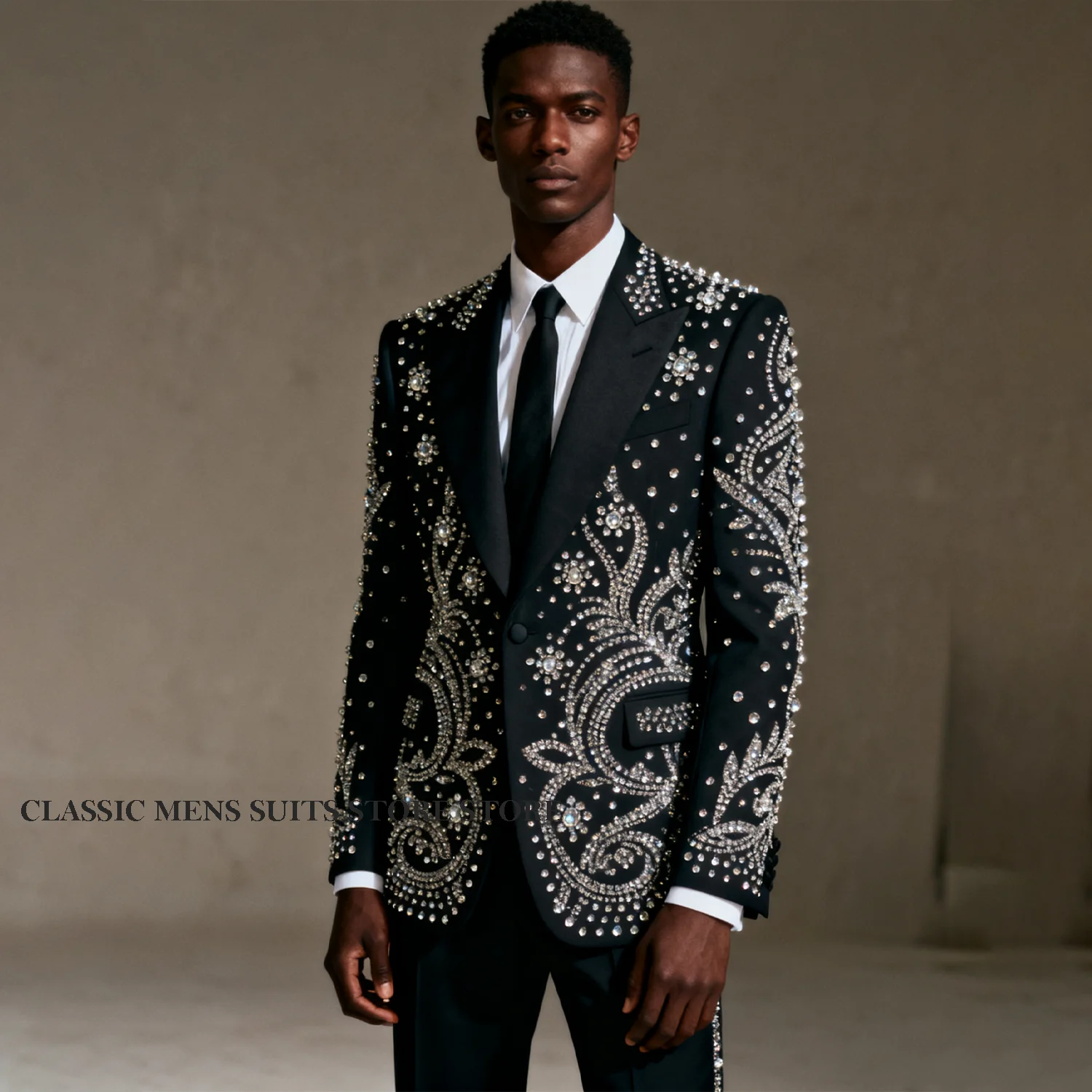 

Metal Embellished Men Luxury Suits 2 Pieces Sets Customized Party Prom Blazer Costume Homme Weddinmg Slim Fit Groom Tuxedos