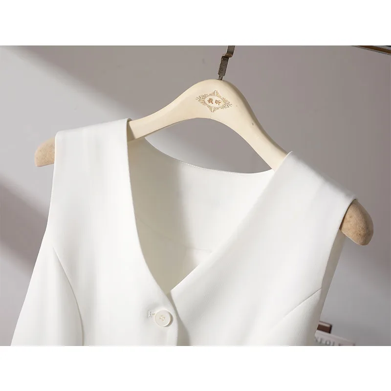 White Suit Vest 2023 Fall New Casual Slim Reduce Waist Sleeveless Short Jacket Simple Fashion Senior Sense of Vest for Women