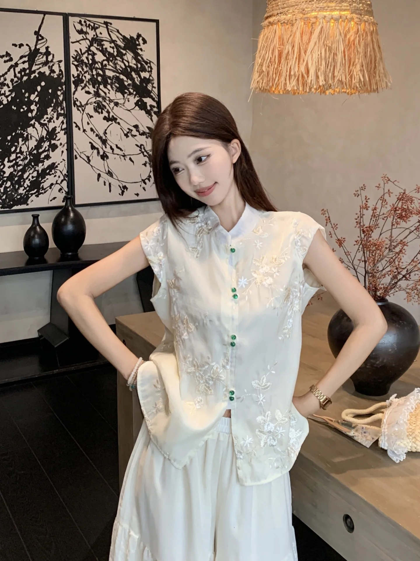 

Новая женская рубашка в китайском стиле с вышивкой, воротником-стойкой, коротким рукавом, летняя, элегантная, свободного кроя, с рукавами-крылышками