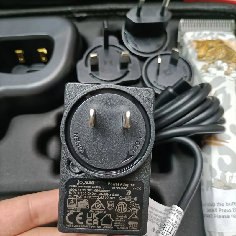 

Большая электрическая машинка для стрижки собак и домашних животных, мощная машинка для стрижки волос, лопатка, триммер на батарейках, удобная чистка (лезвие 1,5 мм)